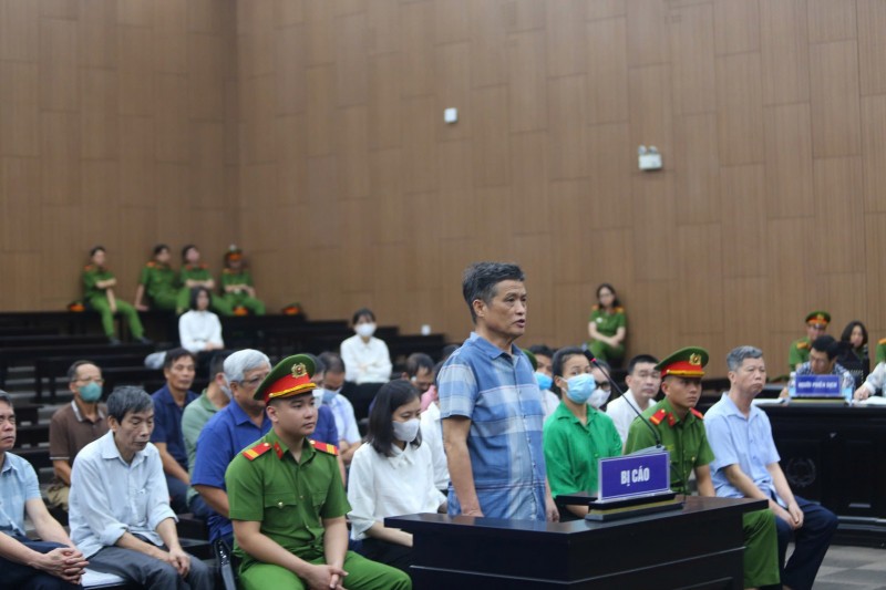 Bị cáo Nguyễn Văn Thuấn (cựu Tổng cục trưởng Tổng cục Địa chất và Khoáng sản, Bộ Tài nguyên và Môi trường).