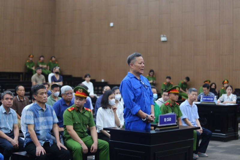 Bị cáo Đoàn Văn Huấn (Chủ tịch HĐQT kiêm Tổng Giám đốc Công ty cổ phần Tập đoàn Thái Dương). 