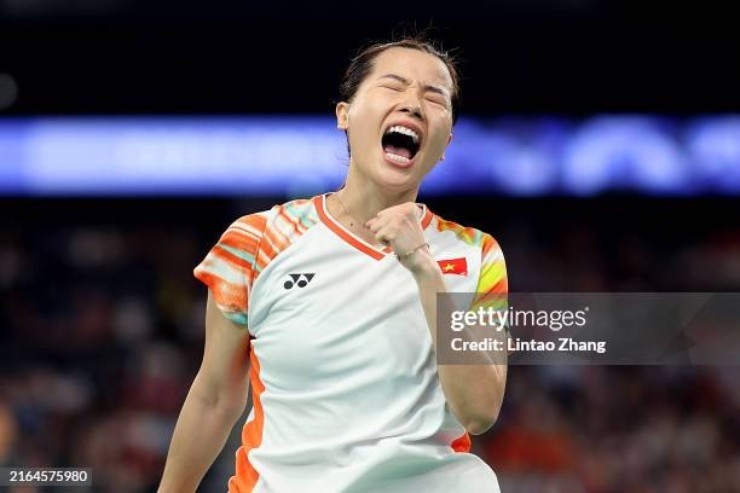 Thùy Linh lần thứ hai liên tiếp đánh bại Sindhu. Ảnh: Getty