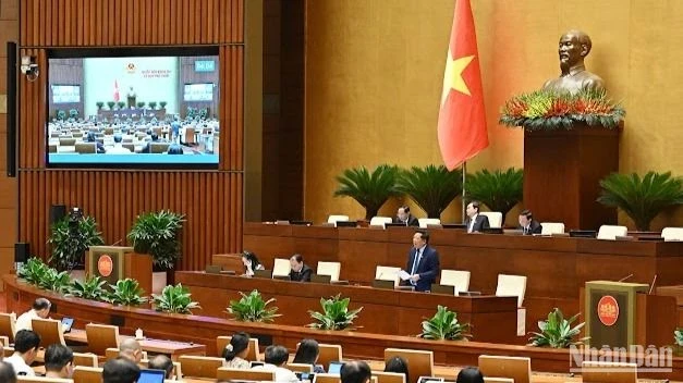 Quốc hội làm việc tại hội trường. (Ảnh: THỦY NGUYÊN)