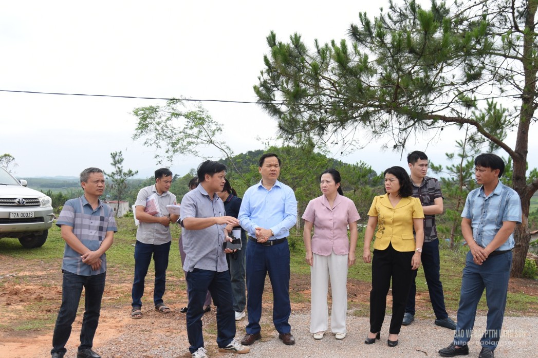 Đoàn khảo sát thực tế tại ..., xã Sàn Viên, huyện Lộc Bình