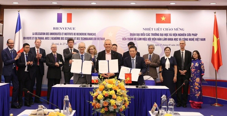 Viện Hàn lâm KH&CN Việt Nam cam kết đồng hành cùng các đối tác Pháp hiện thực hóa các thỏa thuận đã ký kết - Ảnh: VGP/TG