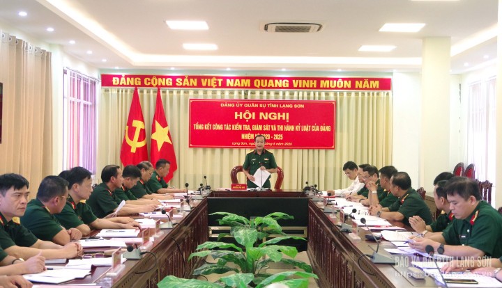 Các đại biểu dự hội nghị