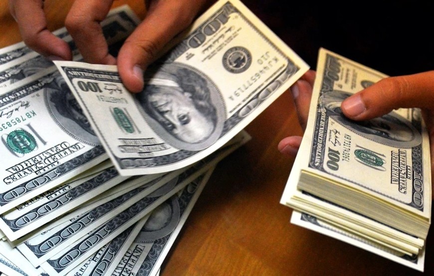 Tỷ giá USD hôm nay, 29-5: Đồng USD tiếp đà tăng nhẹ. Ảnh: Reuters