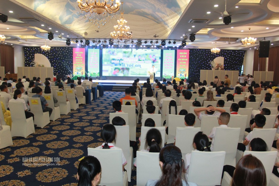 Quang cảnh lễ phát động
