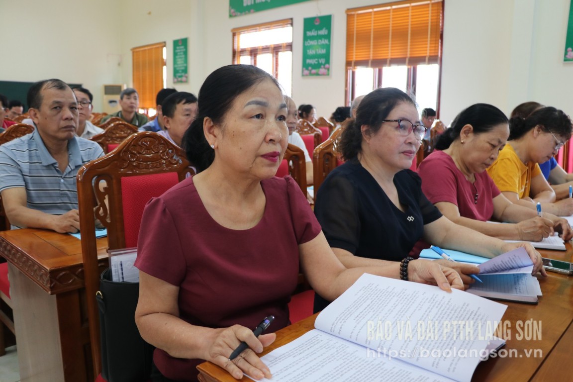 Các đại biểu dự lớp tập huấn