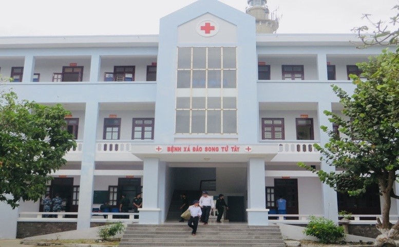 Bệnh xá đảo Song Tử Tây là điểm tựa quân y vững chắc và tin cậy, đồng hành cùng nhân dân và ngư dân nơi đảo xa