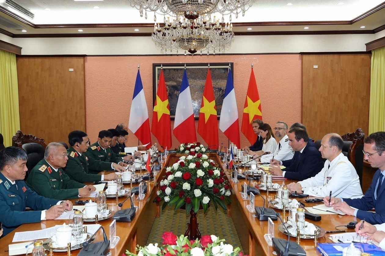 Ảnh tràn viền