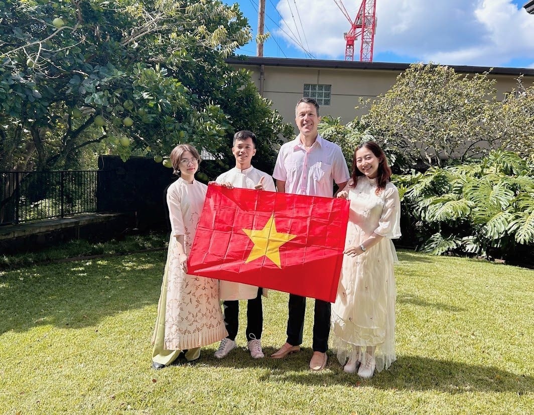 Ảnh với chú thích