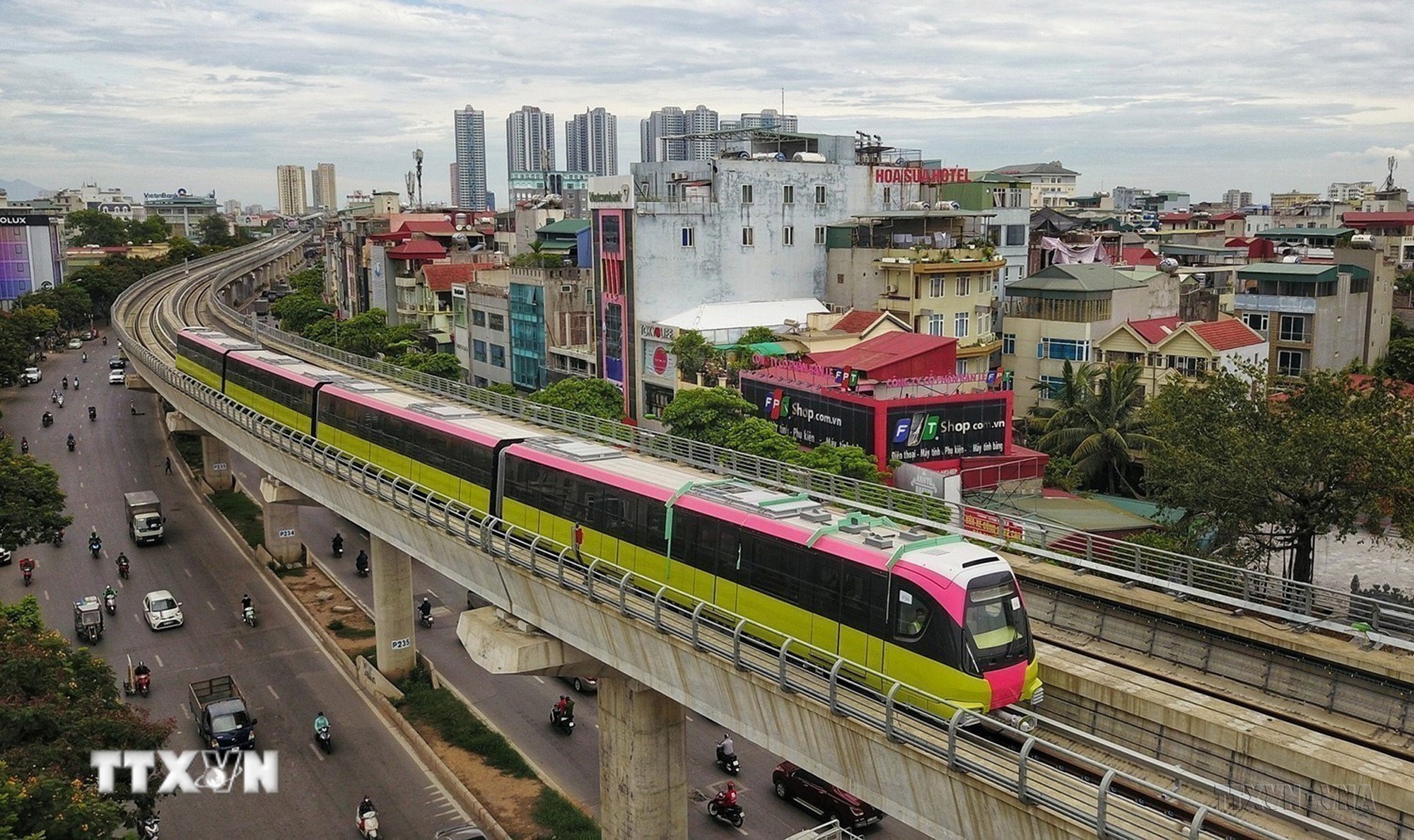 Ảnh tràn viền
