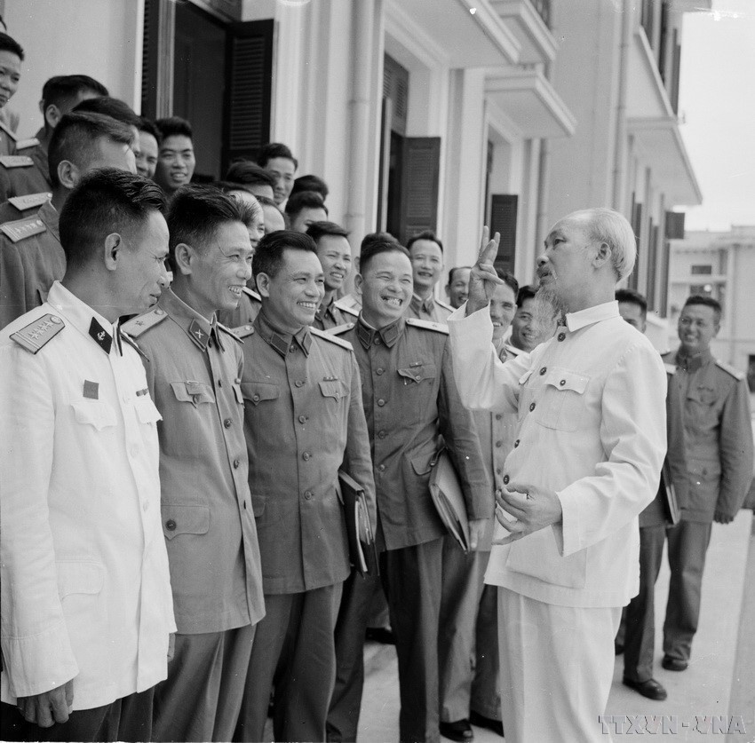 Ảnh tràn viền