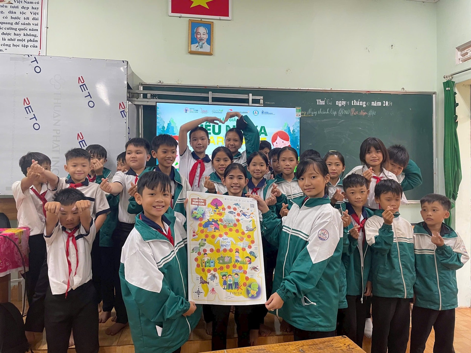 <div class=