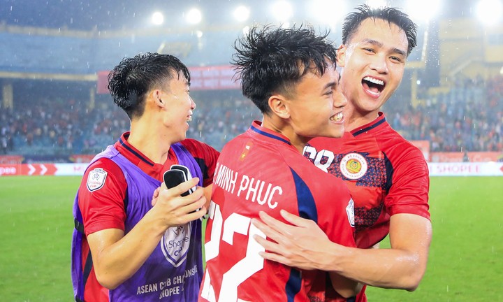 CLB Công an Hà Nội nhận thưởng lớn