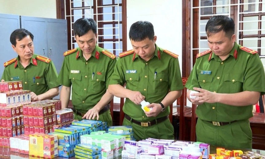 Thủ tướng yêu cầu xử lý nghiêm tổ chức, cá nhân liên quan đến thuốc chữa bệnh giả, sữa giả