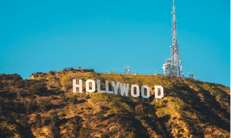 Ông Trump đánh thuế 100% phim nước ngoài để 'cứu Hollywood'