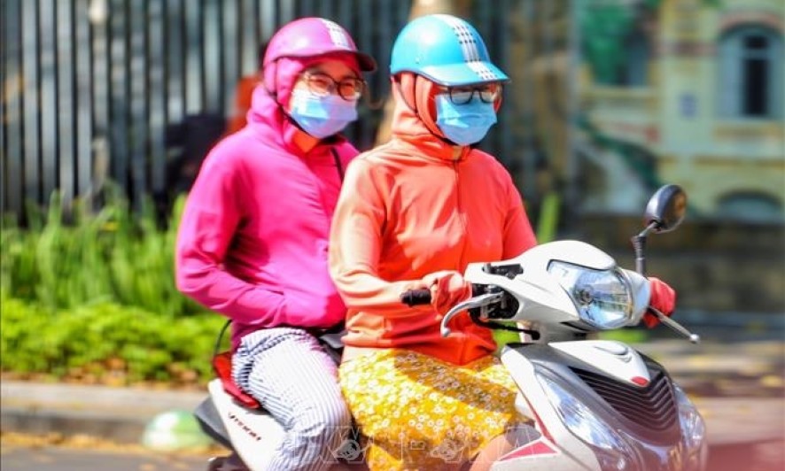 Thời tiết hôm nay (6-5): Bắc Bộ, Trung Bộ ngày nắng nóng, tối mưa dông