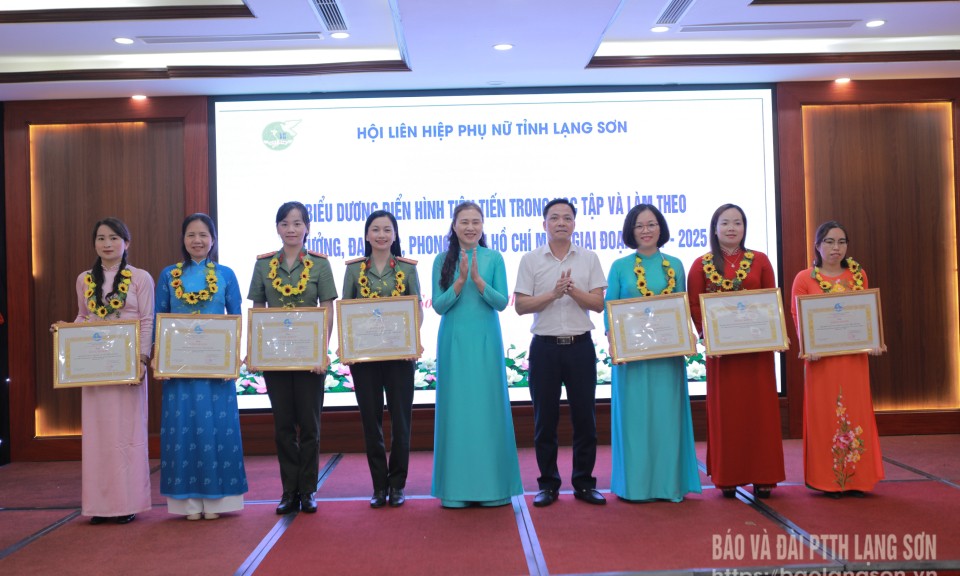 Hội Liên hiệp phụ nữ tỉnh sơ kết 5 năm thực hiện Kết luận số 01 của Bộ Chính trị