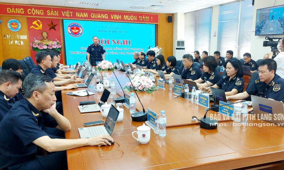 Hải quan khu vực VI giao ban công tác tháng 5/2025: Một tháng thu thuế XNK được gần 1.371 tỷ đồng