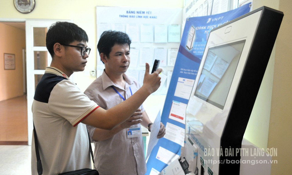 Cán bộ vững, thủ tục thông