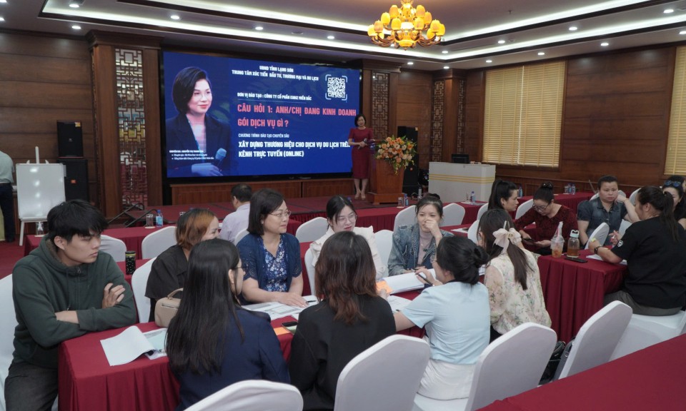 Hơn 100 học viên được tập huấn xây dựng thương hiệu cho dịch vụ du lịch trên kênh trực tuyến