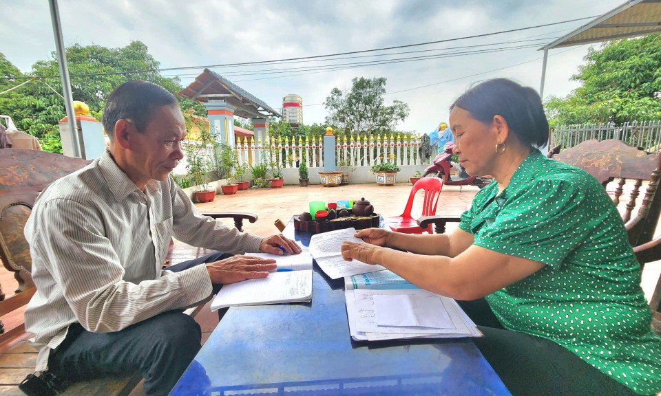 Người Bí thư khéo làm  dân vận 
