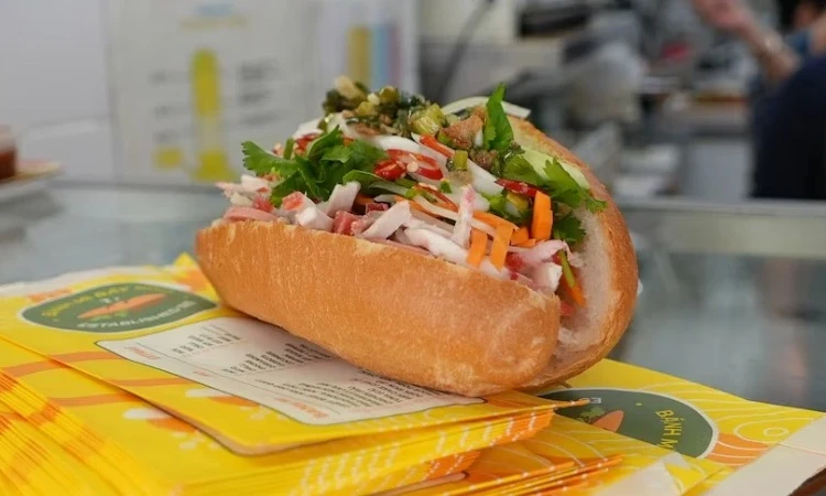 ABC News: Vì sao bánh mì Việt Nam khiến người Australia “phát cuồng”?