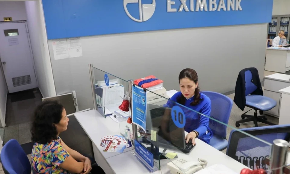 Lãi suất ngân hàng ngày 13/5: Tám ngân hàng đang niêm yết lãi suất từ 6%