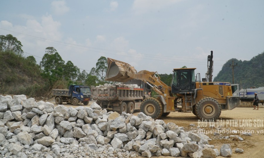 Siết chặt quản lý khai thác khoáng sản