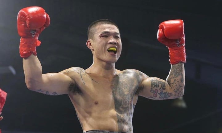 Xem cao thủ MMA hạ gục đô vật Belarus, Trương Đình Hoàng tự nhận 'không có cửa'