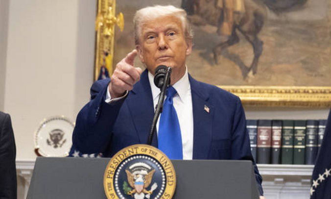 Ông Trump: Đàm phán thương mại với EU 'khó chịu' hơn với Trung Quốc