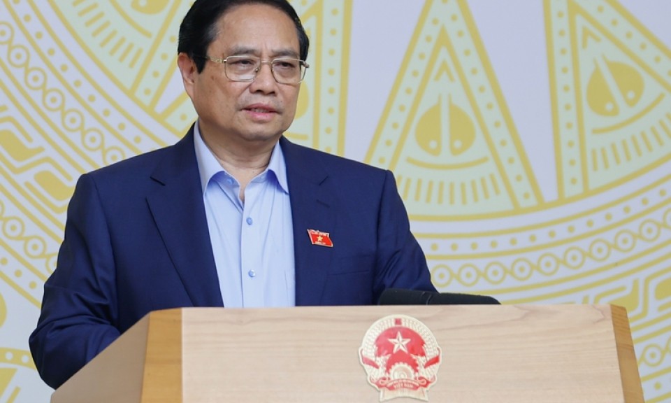 Thủ tướng: Buôn lậu, hàng giả là vấn đề lớn, phải ngăn chặn, đẩy lùi và chấm dứt
