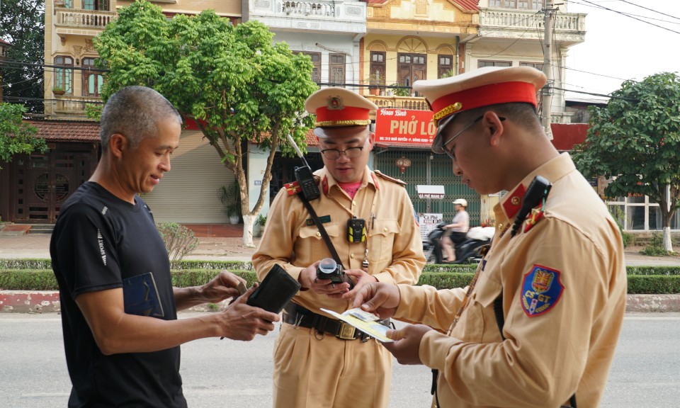 Làm theo Bác bằng hành động cụ thể