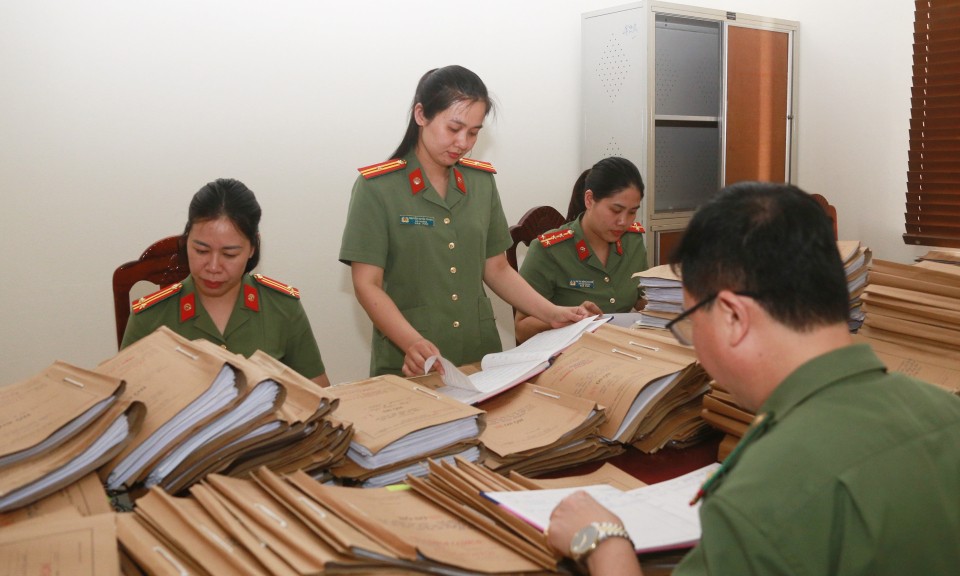 Học Bác với công việc phải tận tụy
