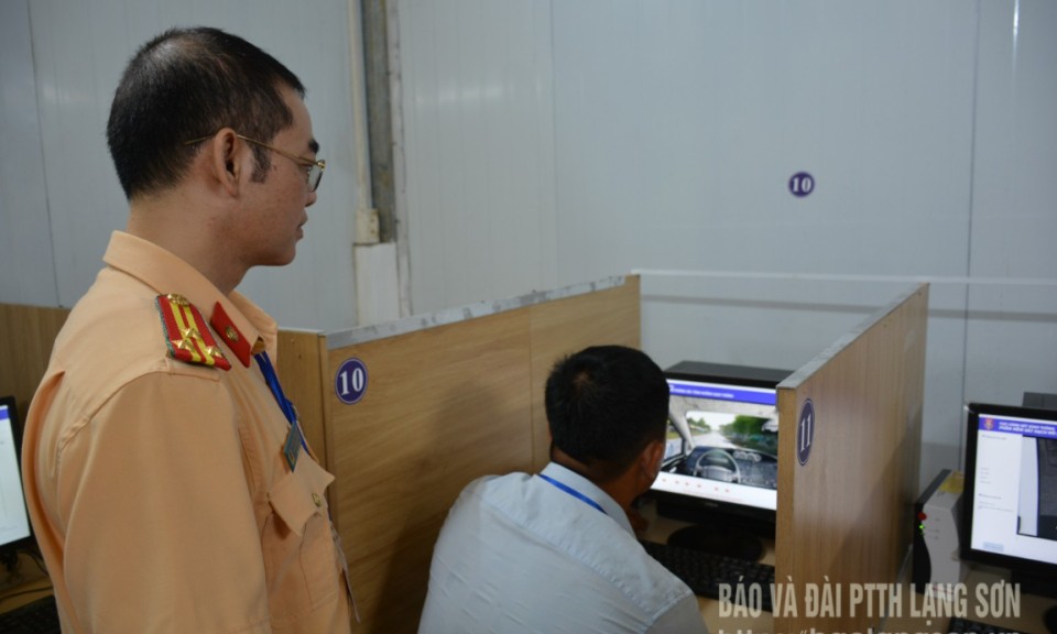 Thực hiện sát hạch lát xe theo quy định mới tạo niềm tin trong người dân