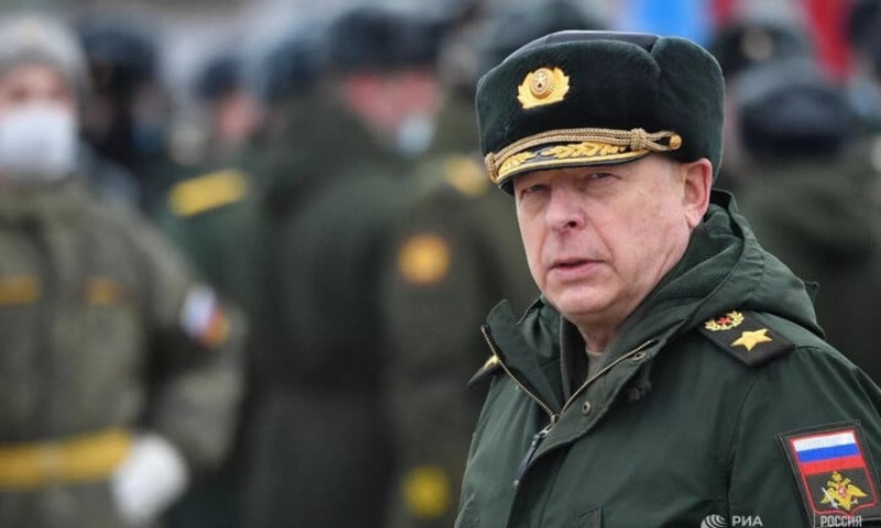 Ông Putin miễn nhiệm Tổng tư lệnh các lực lượng lục quân Oleg Salyukov
