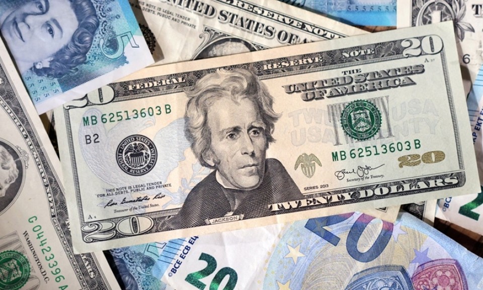 Tỷ giá USD hôm nay (19-5): Đồng USD neo ở mốc quan trọng