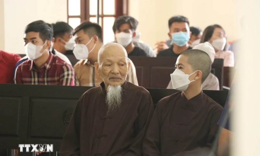 Vụ Tịnh thất Bồng Lai: Tuyên phạt bị cáo Lê Tùng Vân 3 năm tù về tội loạn luân