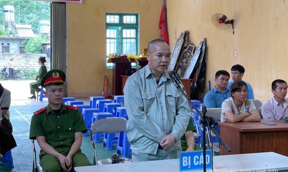 Xét xử lưu động vụ án chế tạo, sử dụng trái phép vật liệu nổ tại xã Vạn Linh (Chi Lăng)