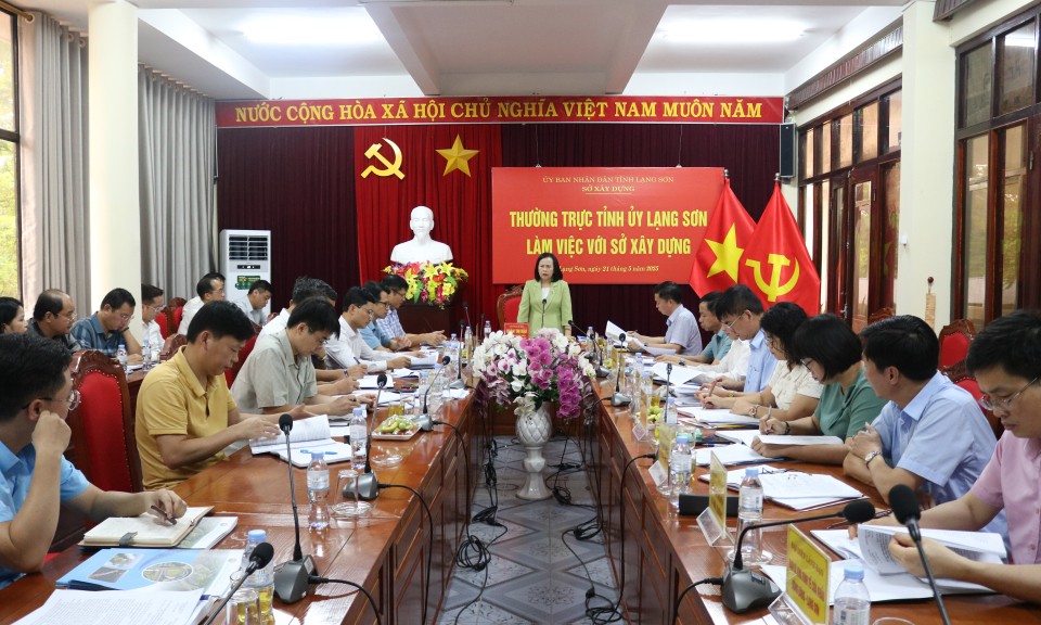 Thường trực Tỉnh ủy làm việc với Sở Xây dựng