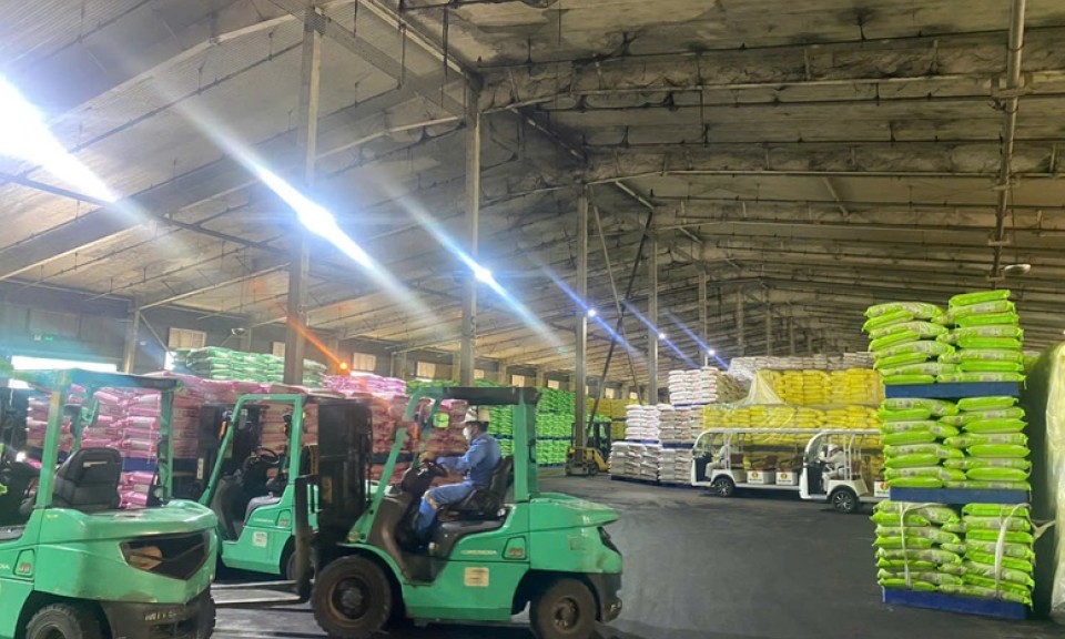 Bộ Nông nghiệp và Môi trường triển khai đợt cao điểm đấu tranh chống buôn lậu và hàng giả