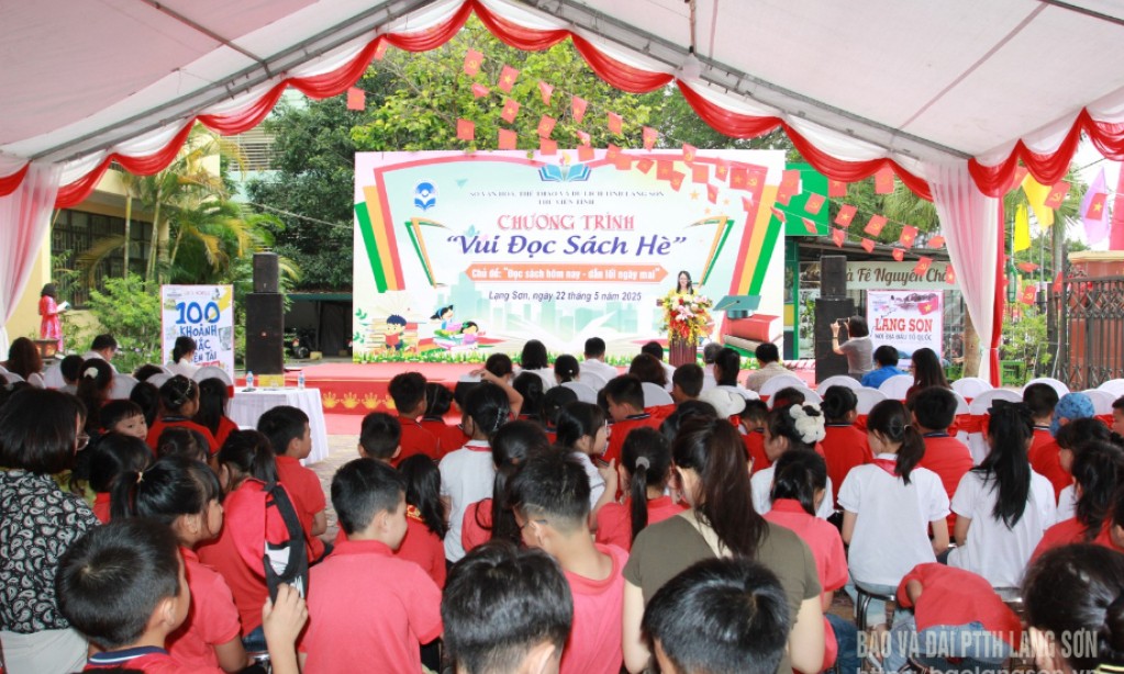Sôi nổi chương trình “Vui đọc sách hè”