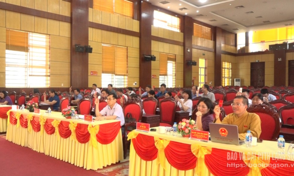 HĐND huyện Văn Lãng khóa XX tổ chức kỳ họp thứ hai mươi chín (Kỳ họp chuyên đề)