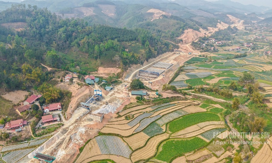 Bước dài Hữu Nghị - Chi Lăng
