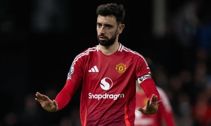 Đại gia Ả Rập ra giá, trả lương khó tin cho đội trưởng của Man Utd