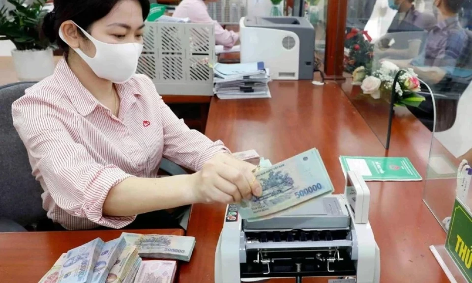 Lãi suất ngân hàng ngày 26/5: Điểm danh những ngân hàng vượt mốc 8%