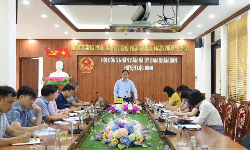 Khảo sát việc quản lý, sử dụng đất đai tại Xí nghiệp Khai thác công trình thủy lợi Lộc Bình