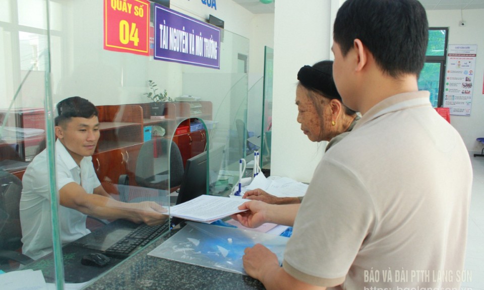 Chuyển giao thủ tục hành chính không gây gián đoạn