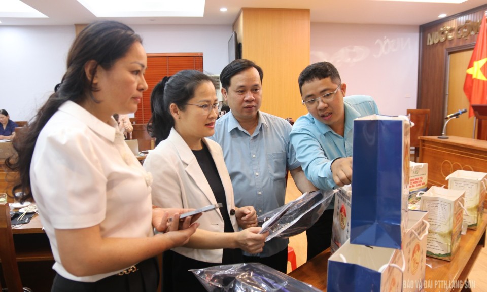 Bình Gia: Tổ chức đánh giá, phân hạng sản phẩm OCOP năm 2025   