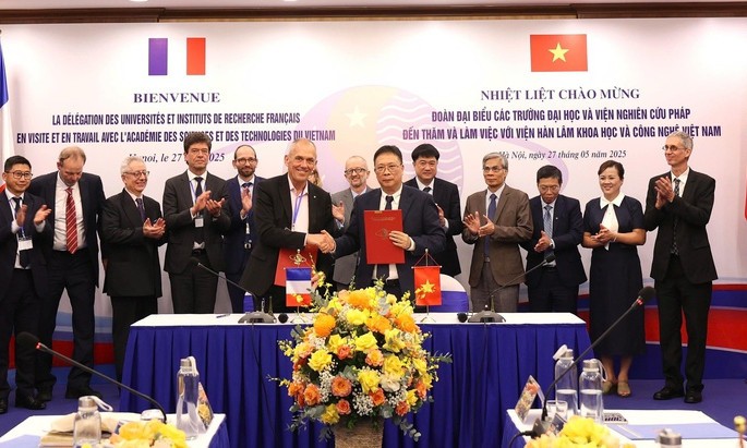 Việt Nam - Pháp mở rộng hợp tác khoa học, công nghệ và đào tạo