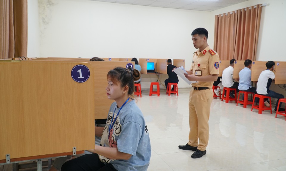 Sát hạch lái xe:  Quản chặt chất tăng